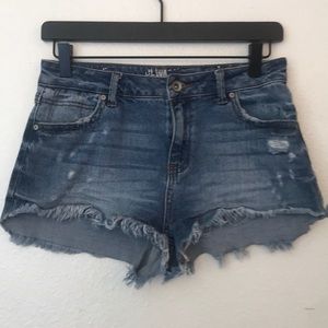 Distressed shorts